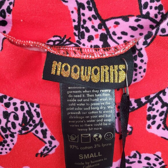 Nooworks Sondler Cat Mock Neck Short Sleeve T Shirt Top Women Size Small NWT - Picture 2 of 10